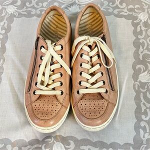 Taos Zipster Women’s Pink Leather Sneaker Zip Lace Size 9.5 Preowned GUC